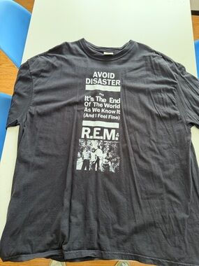 REM "Avoid Disaster" Graphic Tee - Black